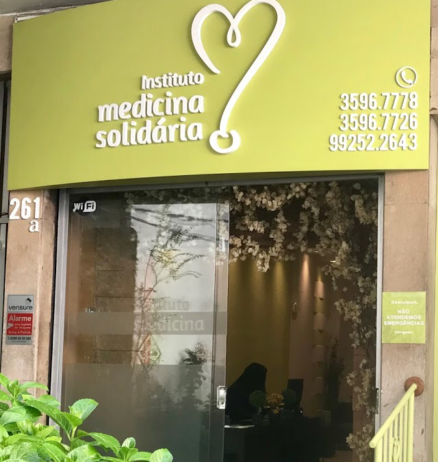 MEDICINA POPULAR E SOLIDÁRIA
