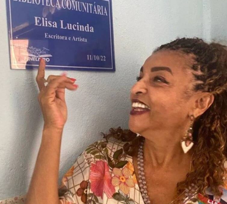DOE LIVROS E AJUDE AS BIBLIOTECAS COMUNITÁRIAS