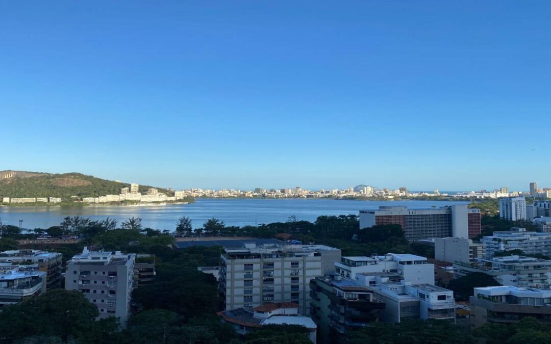 UM PASSEIO PELAS ALTURAS