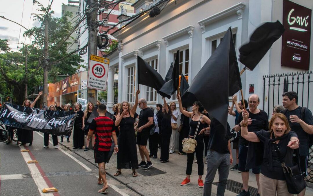 MANIFESTAÇÕES POR UM RIO MAIS VERDE