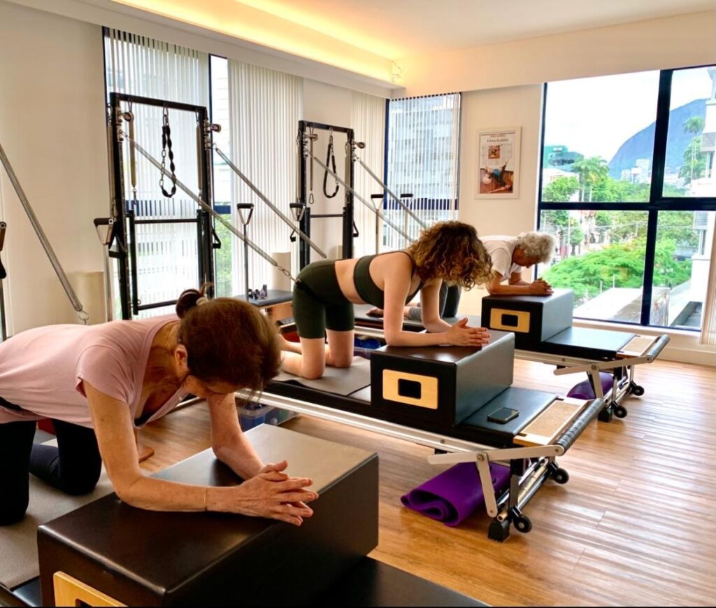 O estúdio oferece aulas de diferentes métodos de Pilates
